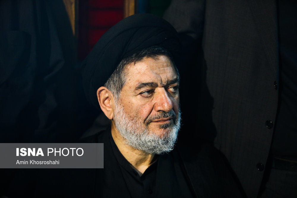 برادر رهبر شهید انقلاب در مراسم سالگرد محتشمی پور+ عکس برادر رهبر شهید انقلاب در مراسم سالگرد محتشمی پور+ عکس